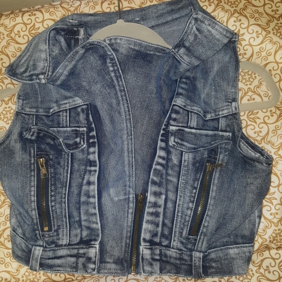 Jean jacket - Picture 3 of 4
